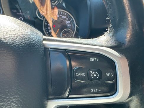 Used 2019 RAM 1500 Big Horn RWD image 17
