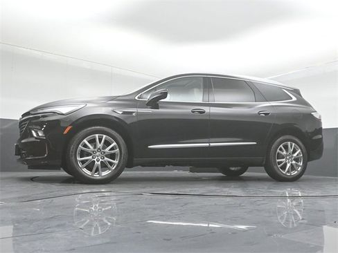 Used 2023 Buick Enclave Essence w/ Experience Buick Package image 41
