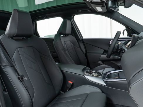 Used 2025 BMW X3 xDrive30i w/ Premium Package image 22