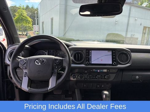 Used 2022 Toyota Tacoma TRD Sport w/ TRD Premium Sport Package AWD/4WD image 8
