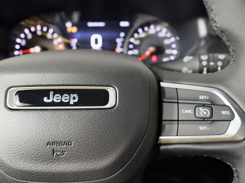 New 2026 Jeep Compass Latitude image 10