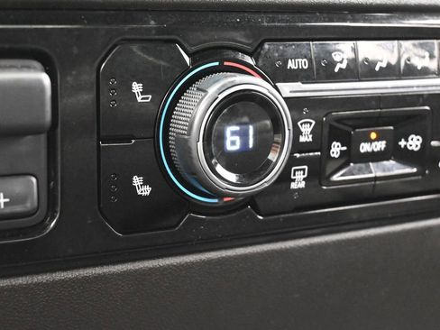 Used 2023 Chevrolet Silverado 1500 RST image 25