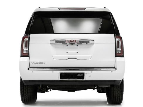 Used 2016 GMC Yukon Denali w/ Open Road Package AWD/4WD image 8