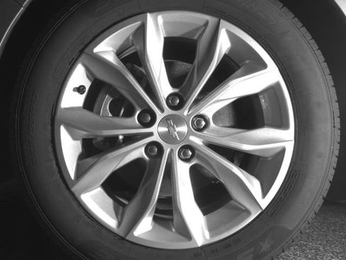 Used 2025 Chevrolet Malibu LT FWD image 39