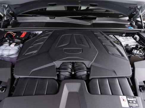 New 2026 Porsche Cayenne S image 37