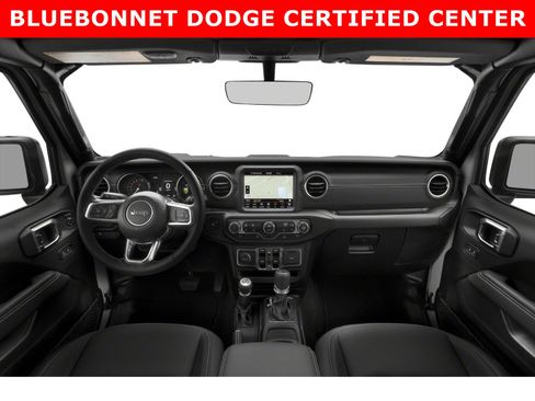 Used 2022 Jeep Wrangler Unlimited Sahara AWD/4WD image 5