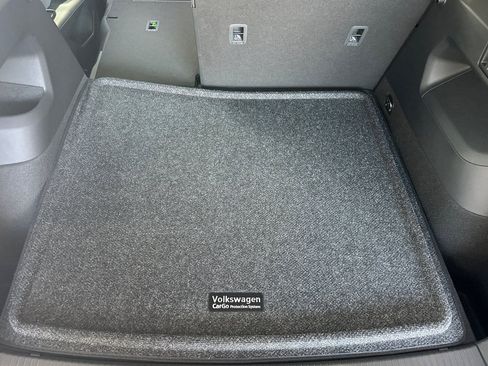 New 2026 Volkswagen Tiguan SE AWD/4WD image 13