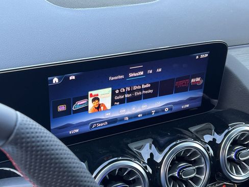 New 2026 Mercedes-Benz GLA 250 4MATIC image 16