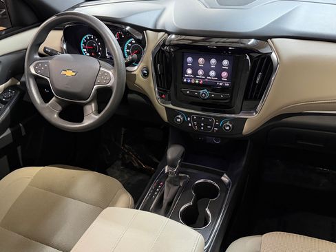 Used 2023 Chevrolet Traverse LS w/ Safety Package AWD/4WD image 12