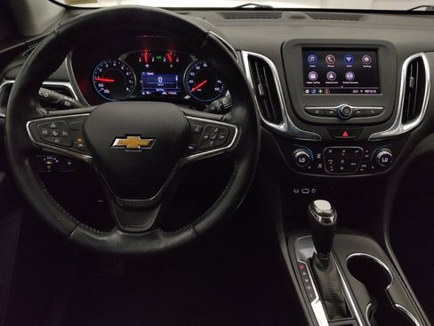 Used 2020 Chevrolet Equinox LT w/ Driver Convenience Package FWD image 22
