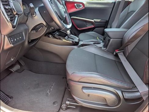 Used 2023 Kia Soul GT-Line FWD image 9