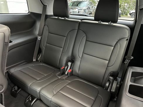 Used 2022 GMC Acadia SLT w/ Elevation Edition image 51