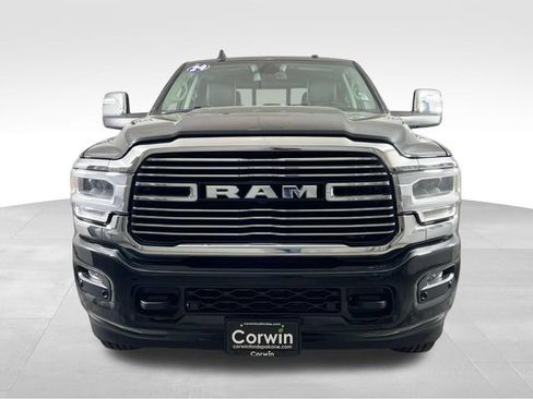 Used 2024 RAM 3500 Laramie AWD/4WD image 5