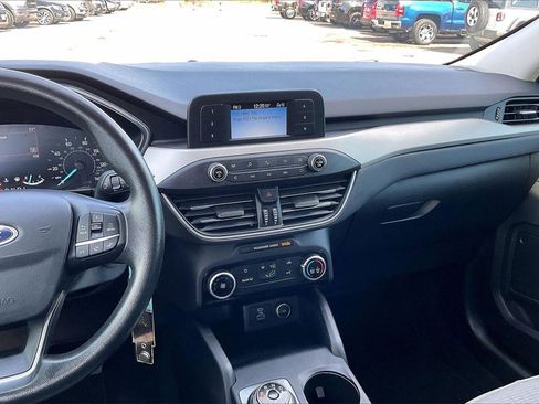 Certified 2021 Ford Escape S image 9