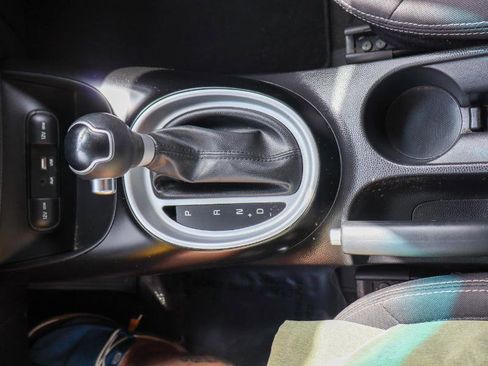 Used 2017 Kia Soul w/ Convenience Package image 19