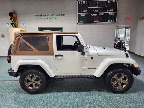 Used 2018 Jeep Wrangler Sport image 5