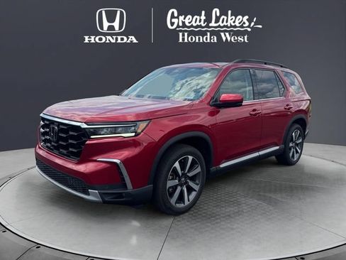 Certified 2025 Honda Pilot Touring image 1