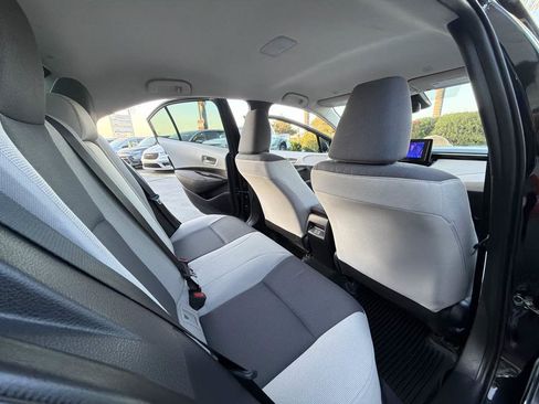 Used 2025 Toyota Corolla LE FWD image 19