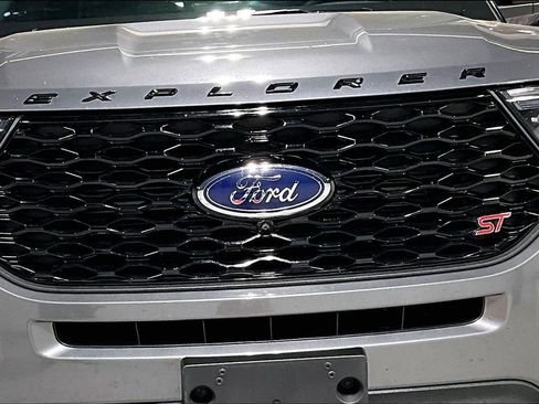 Used 2022 Ford Explorer ST w/ Equipment Group 401A AWD/4WD image 37