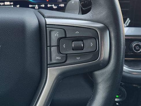 Used 2022 Chevrolet Silverado 1500 LTZ w/ Z71 Off-Road Package image 31