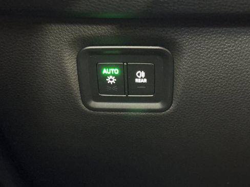 New 2026 Porsche Cayenne image 33