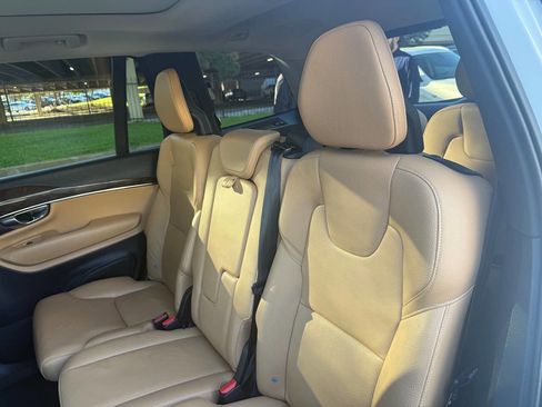 Used 2016 Volvo XC90 T6 Momentum w/ Protection Package Plus image 19