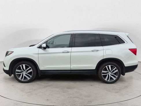 Used 2018 Honda Pilot Touring image 8