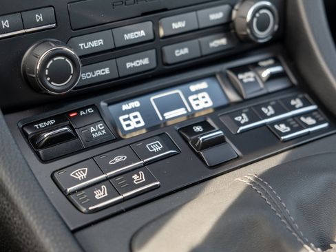 Certified 2024 Porsche 718 Cayman image 26