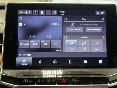 Used 2023 Jeep Compass Limited w/ Sun and Sound Group AWD/4WD image 17