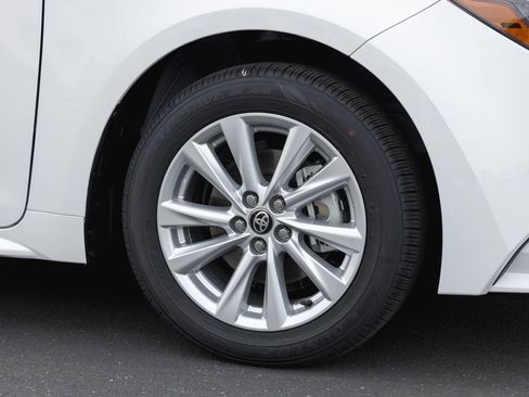 New 2026 Toyota Corolla LE w/ LE Premium Package FWD image 5