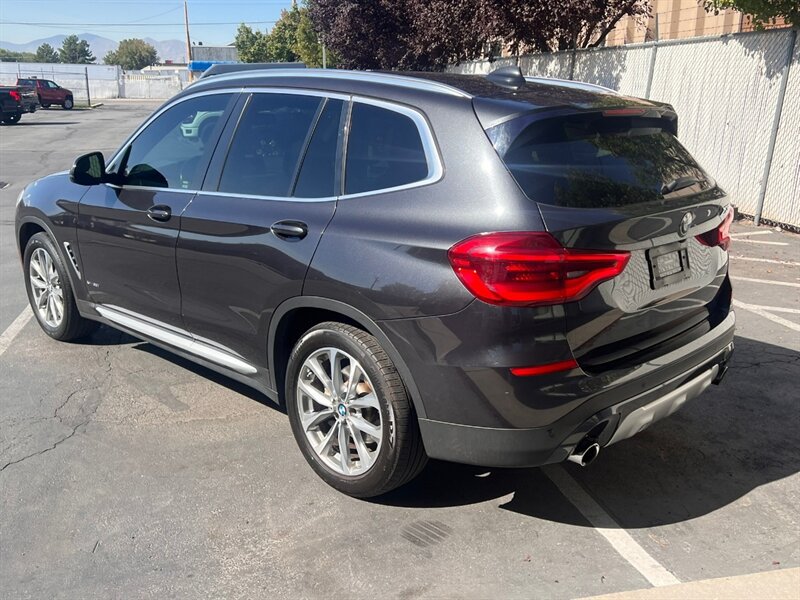 Used 2018 BMW X3 xDrive30i w/ Convenience Package AWD/4WD image 5
