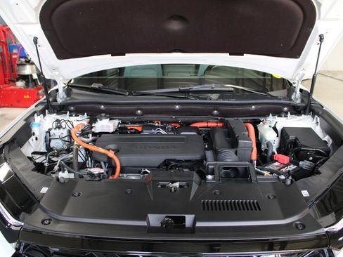 Used 2026 Honda CR-V Sport Touring image 14