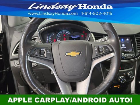 Used 2020 Chevrolet Trax LT w/ LT Convenience Package FWD image 14