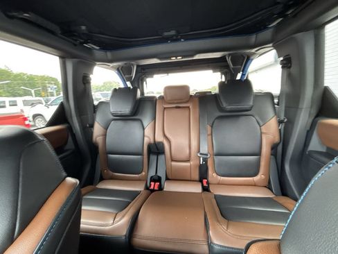 Used 2024 Ford Bronco Outer Banks AWD/4WD image 25