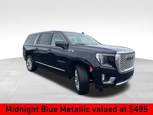 Used 2023 GMC Yukon XL Denali w/ Denali Reserve Package image 7