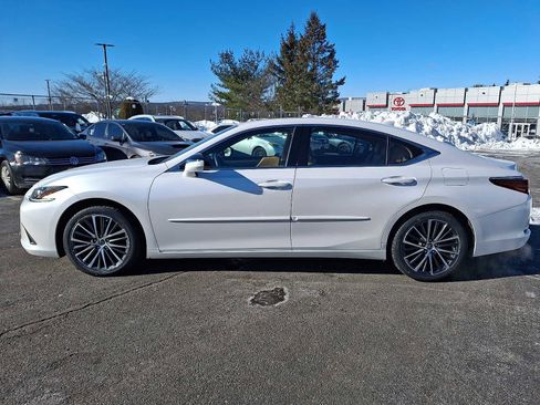 Used 2023 Lexus ES 350 w/ Premium Package image 7