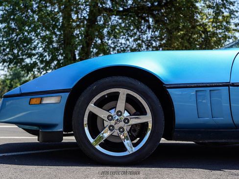 Used 1988 Chevrolet Corvette Convertible RWD image 4