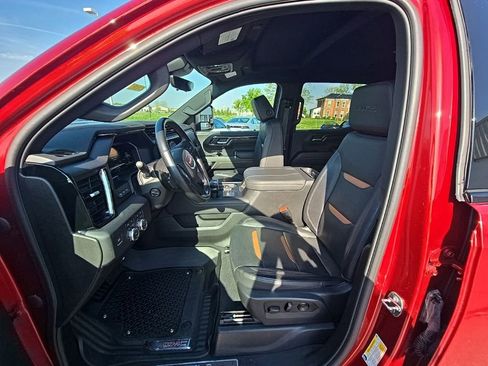 Used 2023 GMC Sierra 1500 AT4 w/ AT4 Premium Package AWD/4WD image 15