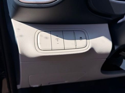 New 2026 Hyundai Venue SEL FWD image 12
