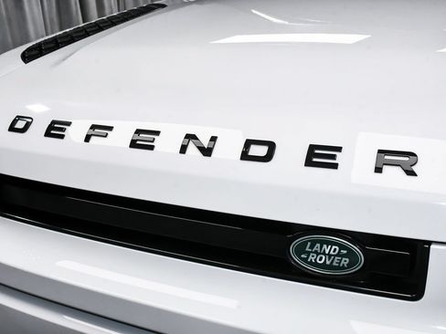 Used 2023 Land Rover Defender 90 X-Dynamic SE AWD/4WD image 87