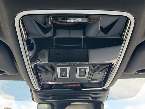 New 2026 Land Rover Range Rover Velar S AWD/4WD image 15