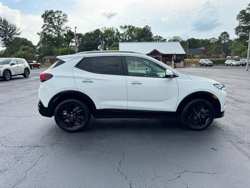 Used 2024 Buick Encore GX Sport Touring AWD/4WD image 5