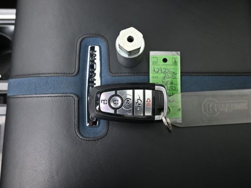 Used 2025 Ford F150 Platinum w/ Equipment Group 702A High image 19