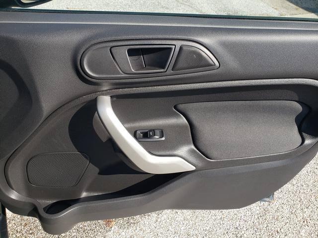Used 2011 Ford Fiesta SE w/ 203A Rapid Spec Order Code FWD image 21
