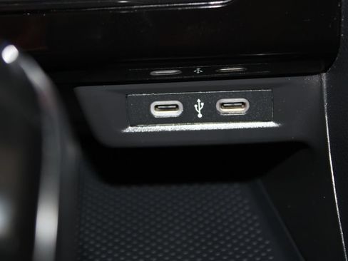 Used 2025 Volkswagen Jetta Sport FWD image 41