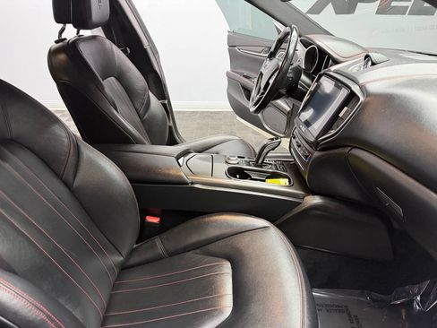 Used 2019 Maserati Ghibli S RWD image 50