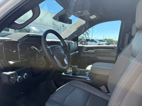 Used 2024 GMC Sierra 1500 SLT w/ SLT Premium Plus Package AWD/4WD image 16