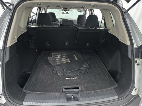 Certified 2022 Nissan Rogue SV image 15