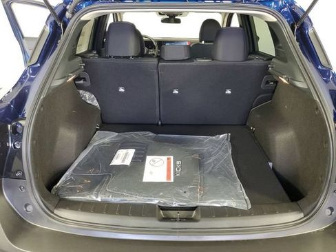 New 2026 Nissan Kicks SV w/ Cold Weather Package FWD image 7