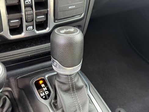 Used 2024 Jeep Wrangler Unlimited Sport AWD/4WD image 33